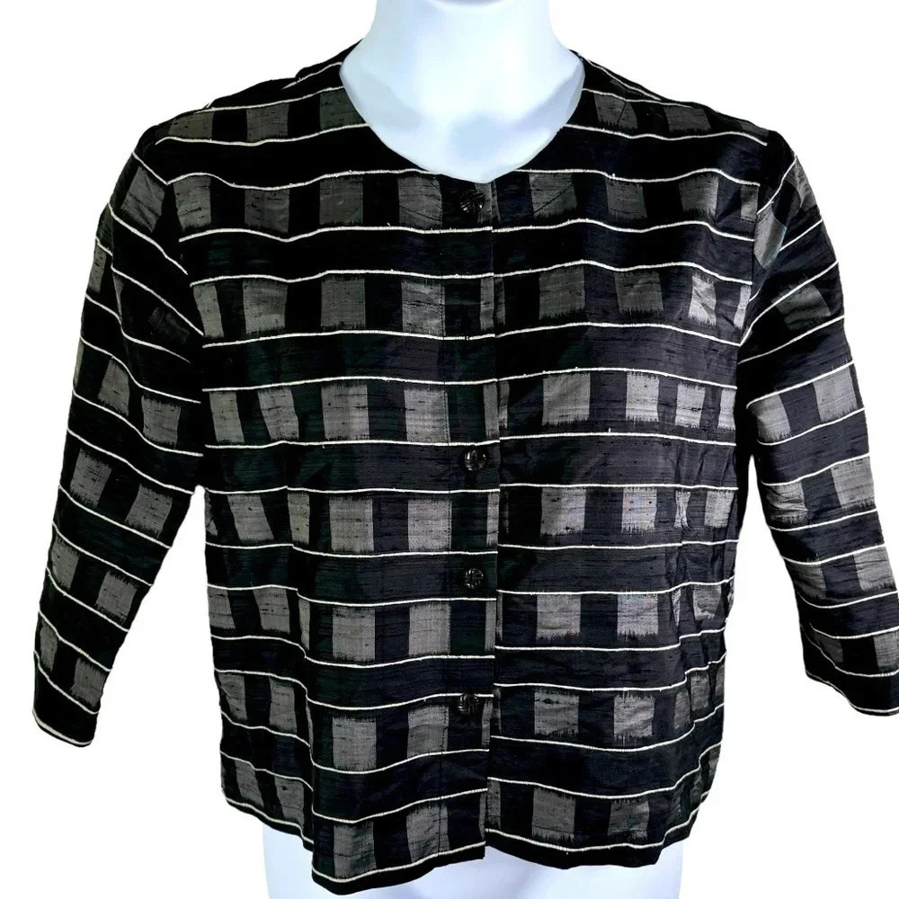 Chico’s Design 100% Silk 3/4 sleeve lightweight jacket